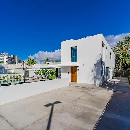 Don Carlos - Adults Only ! * Playa de las Americas (Tenerife)