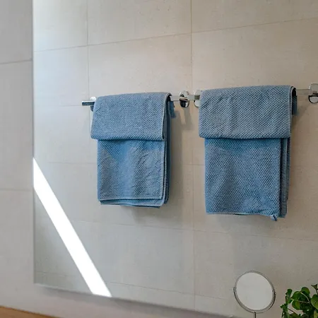 Don Carlos - Adults Only ! شقة