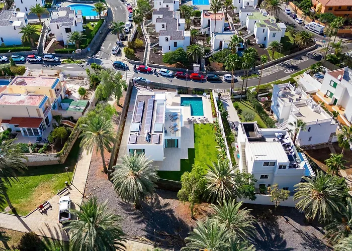 Don Carlos - Adults Only ! * Playa de las Americas (Tenerife)