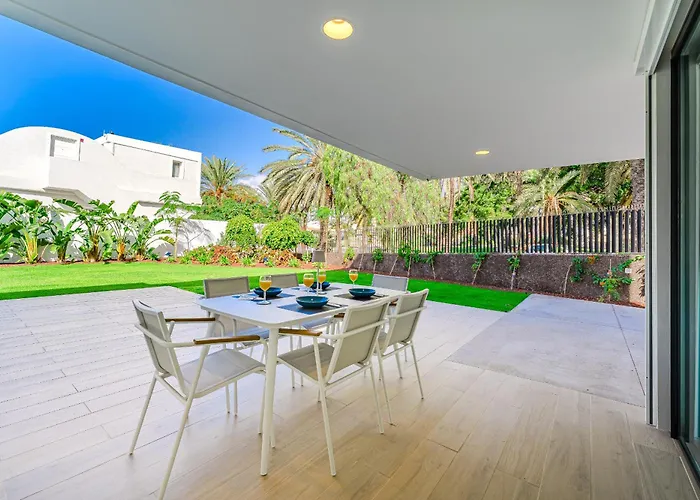 Don Carlos - Adults Only ! Playa de las Americas (Tenerife)