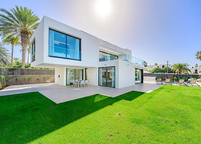 Don Carlos - Adults Only ! * Playa de las Americas (Tenerife)