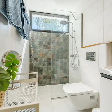 Don Carlos - Adults Only ! דירה *