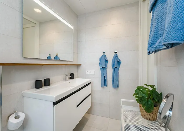 Don Carlos - Adults Only !